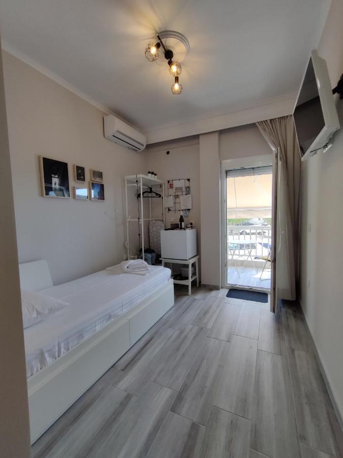 Eva Beach Studio Néa Péramos Dış mekan fotoğraf